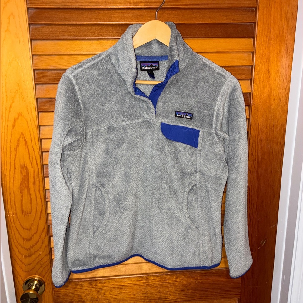 Patagonia Women’s Blue & Gray Re-Tool Snap-T Fleece Pullover - size small